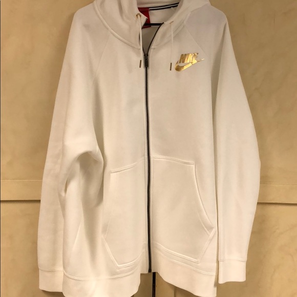 plus size nike zip up hoodie